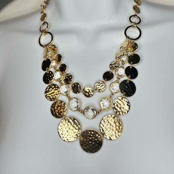 Dana Buchman Statement Necklace. Hammered Gold Tone & Clear Bezel. - Picture 3 of 4